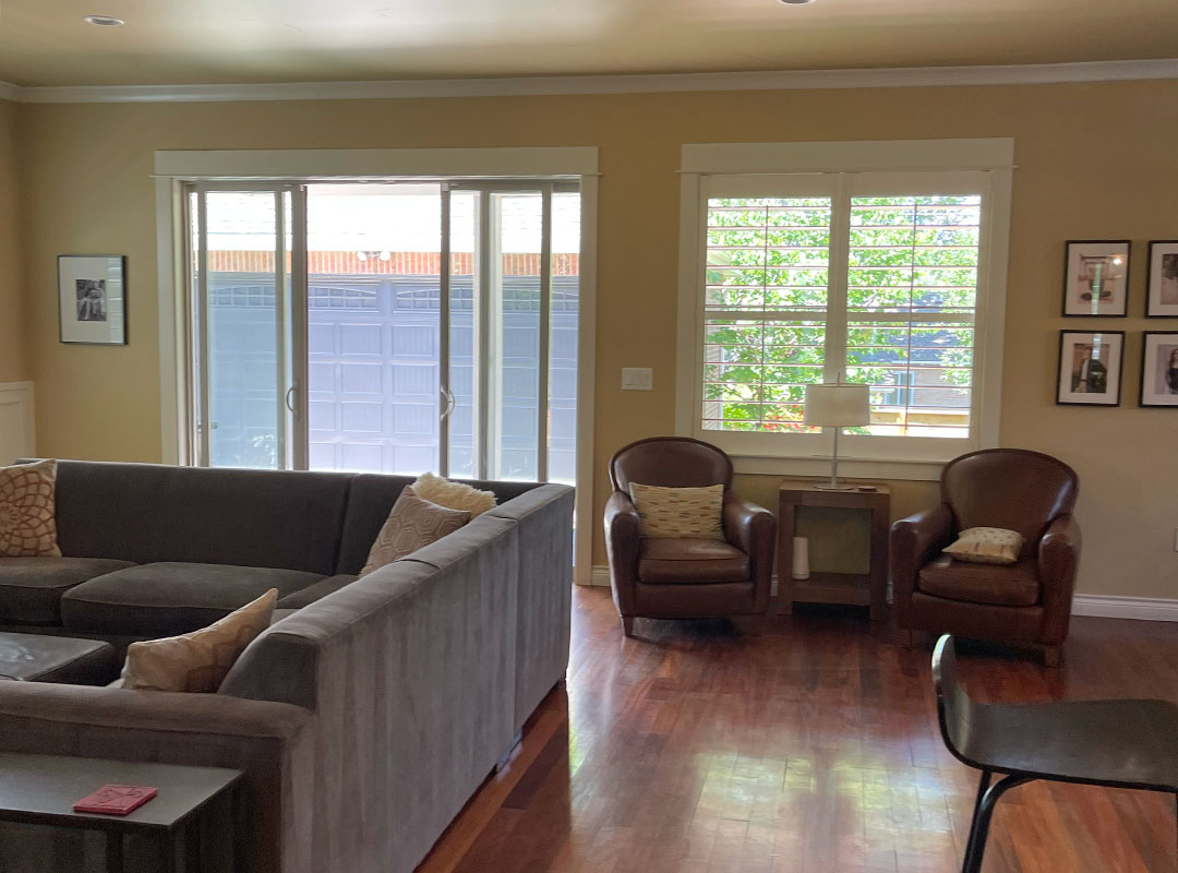 Living Room 'before' image - J. Reiko Design + Co - Hudson Street Project - before and after of a modern classic interior design project